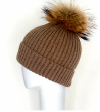 Rib Hat with Pom Pom